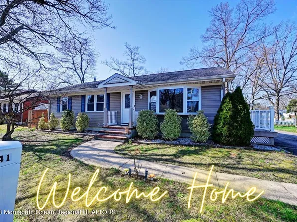 41 Nautilus Street, Beachwood, NJ 08722