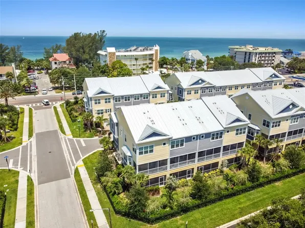 2505 Coral Ct, Indian Rocks Beach, FL 33785