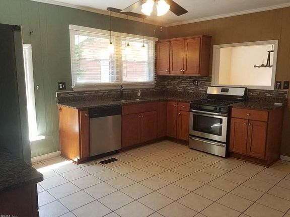 5th image of 3615 Buckingham St