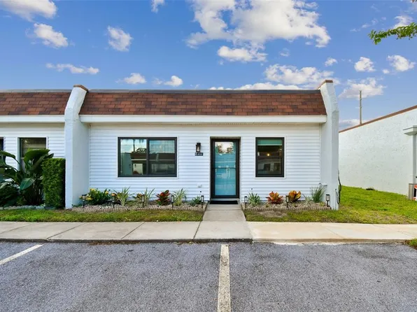 9032 Mission Oaks Blvd, Seminole, FL