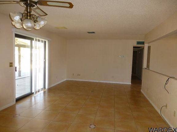5th image of 2877 Bayview Ln