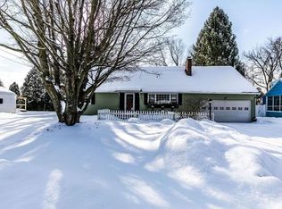 101 Palmer Dr, Fayetteville, NY 13066