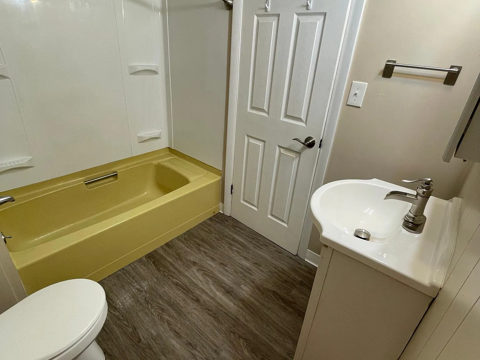 50 Broad Pl — Photo 3