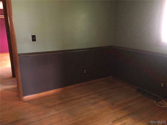 5th image of 48 Saint Joan Ln