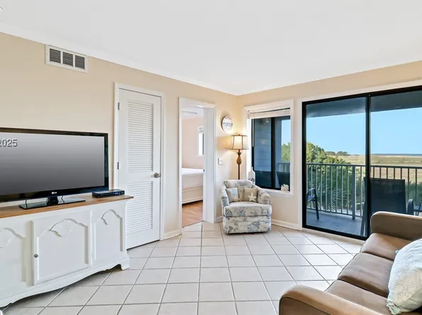 663 William Hilton Pkwy APT 1206, Hilton Head Island, SC 29928