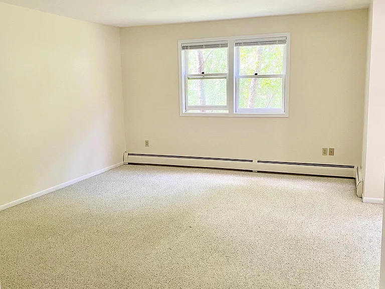 25 Baycrest Dr #601 — Photo 3