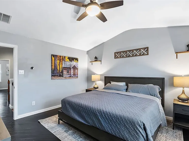 1347 Chase Ln — Photo 6