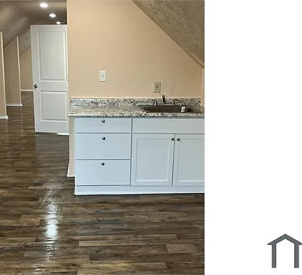 1 bed, 1000 sqft, $700 — Photo 3