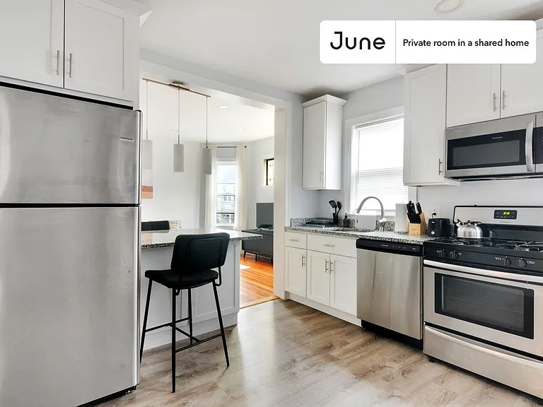 28 Hunnewell Ave #B — Photo 8