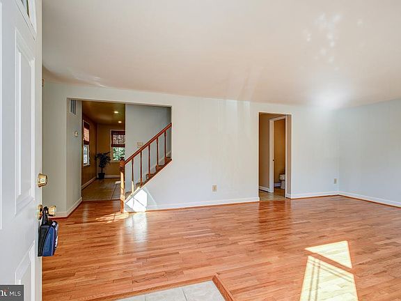 2nd image of 12130 Bentridge Pl