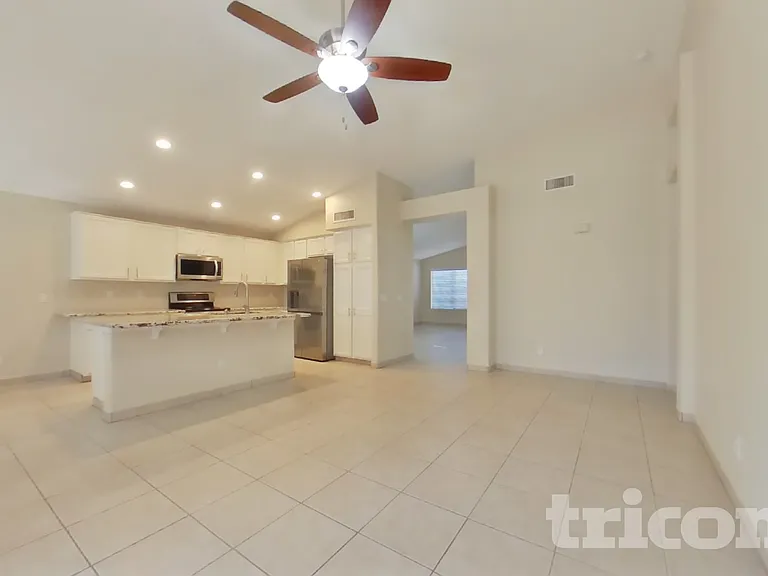 15028 W Elko Dr — Photo 6
