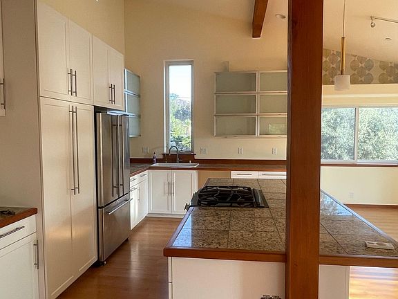 4th image of 9753 Kalmia Ln