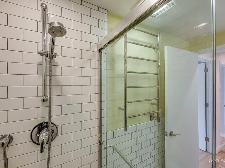 172 Burlwood Dr — Photo 25