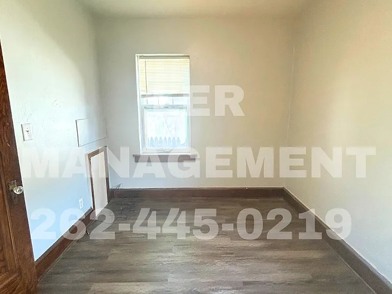 2701 Arlington Ave — Photo 6