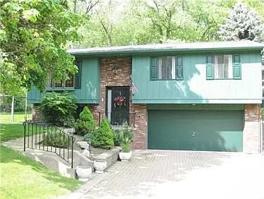 2 Willow Ln photo 1