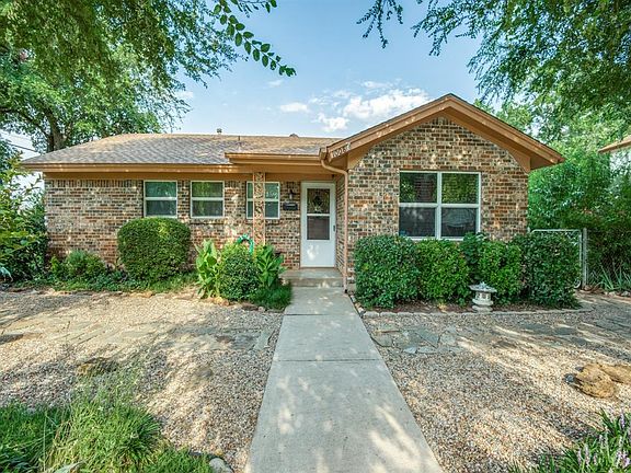 2nd image of 1008 Oakwood Dr