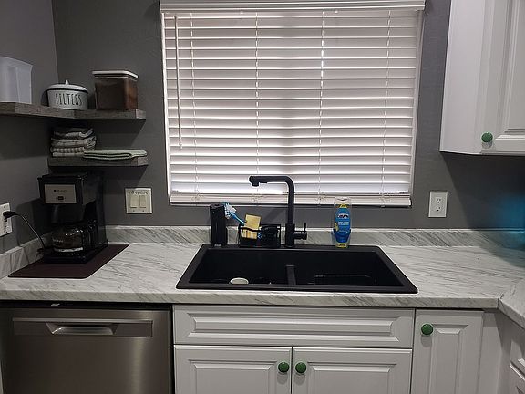 4th image of 440 S Val Vista Dr Unit 31
