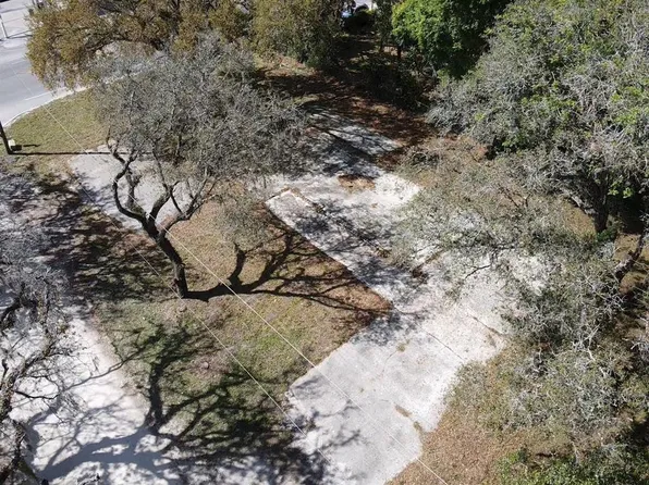 5011 Allen Rd #13, Zephyrhills, FL 33541