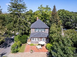 53 Peases Point Way N, Edgartown, MA 02539
