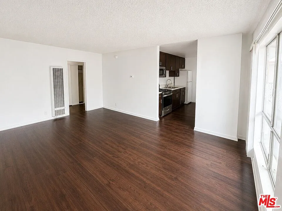 1 bed, 1.0 bath, 500 sqft, $1,950 — Photo 1