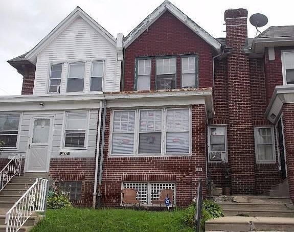 1st image of 154 W Grange Ave