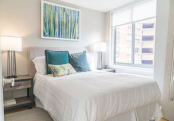 3rd image of 460 2nd Ave APT 9A