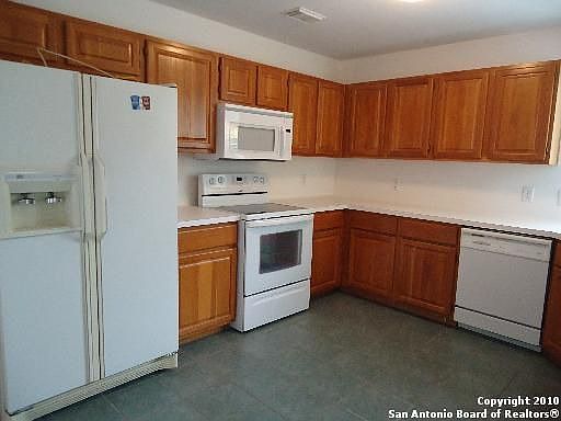 5th image of 10430 Trailway Oak