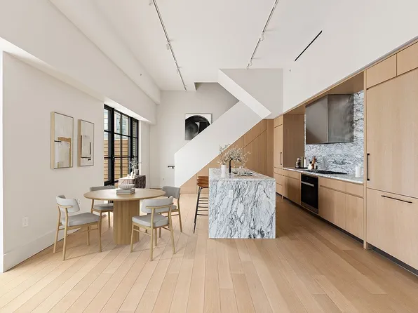 517 W 29th St #Phd, New York, NY 10001