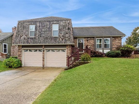 2nd image of 5425 Crest Dr