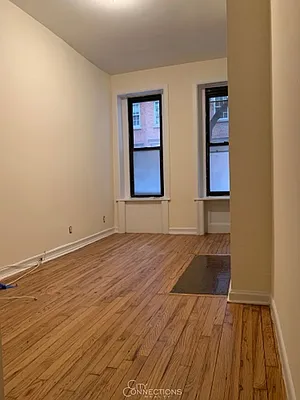Rented by City Connections Realty | media 5