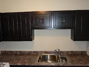 5th image of 1407 N Hickory Ave