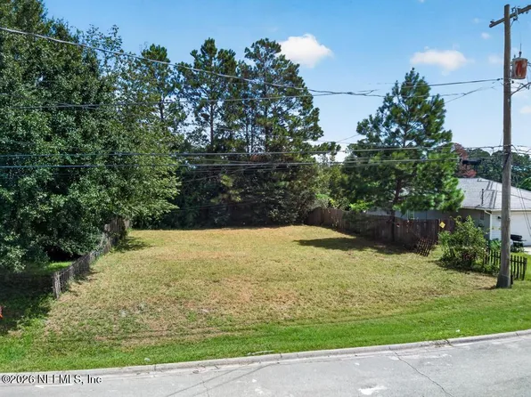 452 VERMONT Street, Green Cove Springs, FL 32043