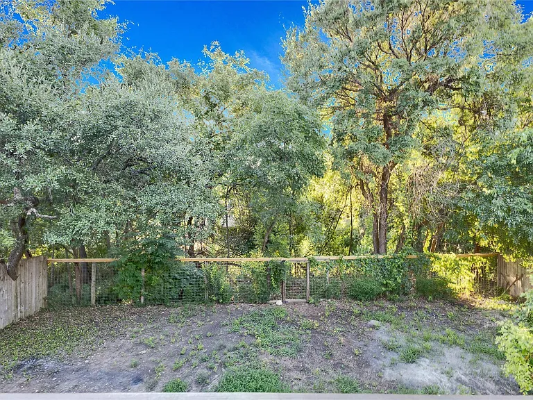 2607 Claudia Dr — Photo 20
