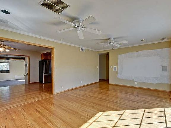 4th image of 5711 Tubac Ln