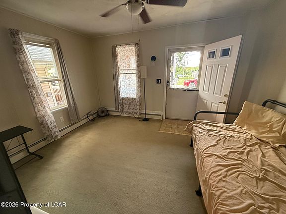 3rd image of 1162 Walnut St