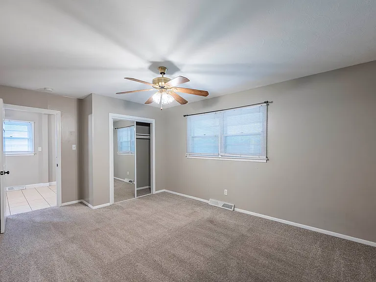 2417 Hobbs Dr — Photo 7