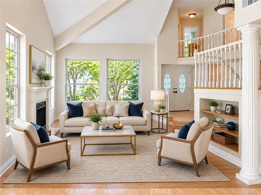 5 bed, 3190 sqft, $8,000 — Photo 2