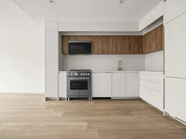 644 East 14th Street image 1 of 16