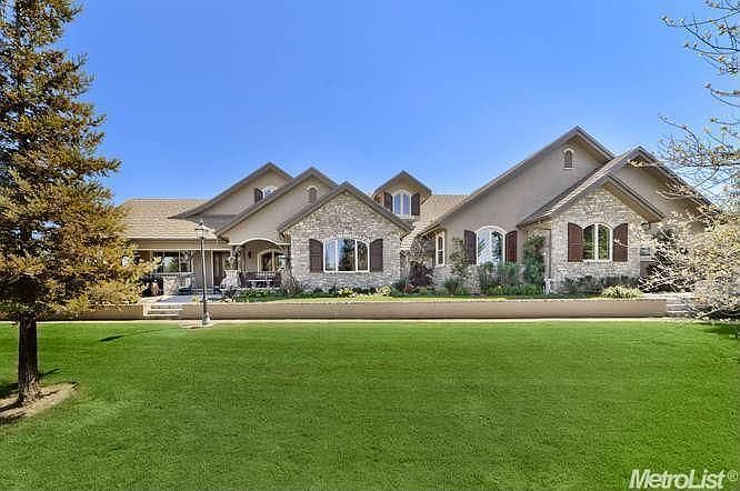 1st image of 726 Meadowood Dr
