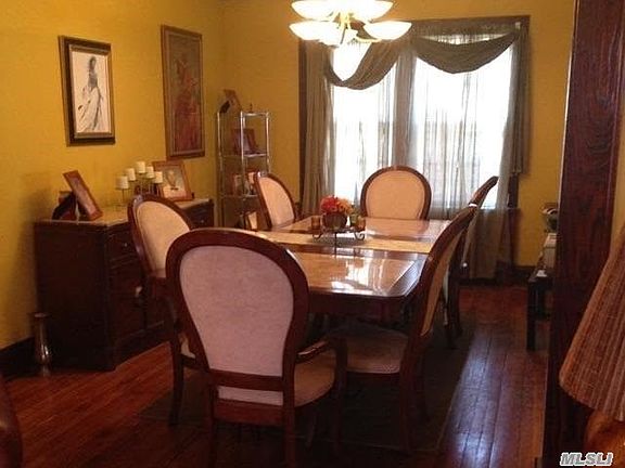 4th image of 20 Warner Ave