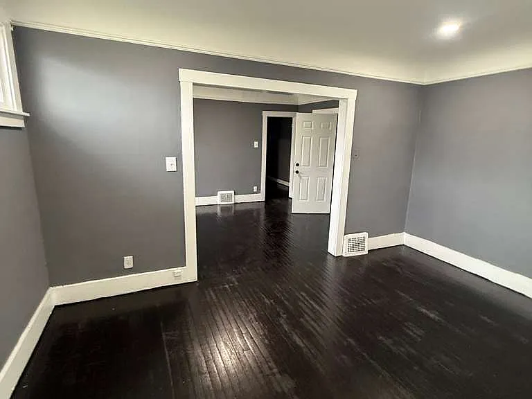 2676 Sturtevant St #3-1 — Photo 8