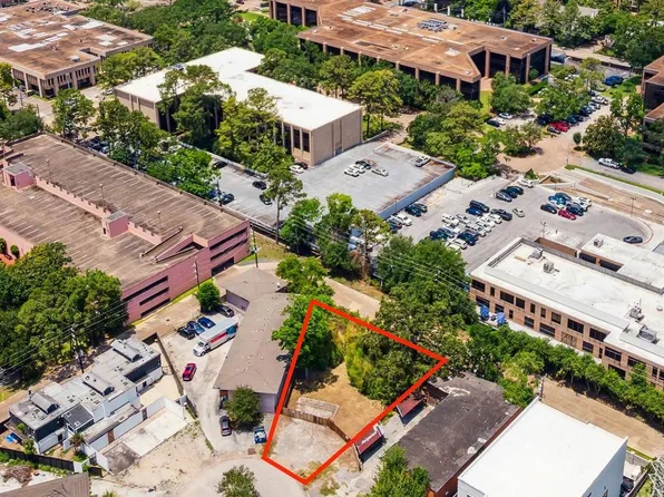 6 Briar Dale Ct, Houston, TX 77027