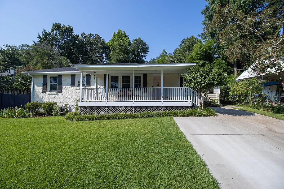 Building Photo - 4112 Springhill Rd
