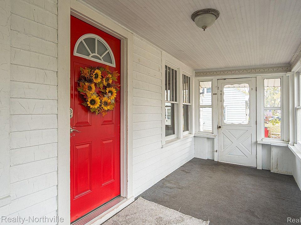 1st image of 1034 Holbrook Ave