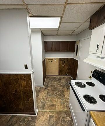 Washer/Dryer Hookups