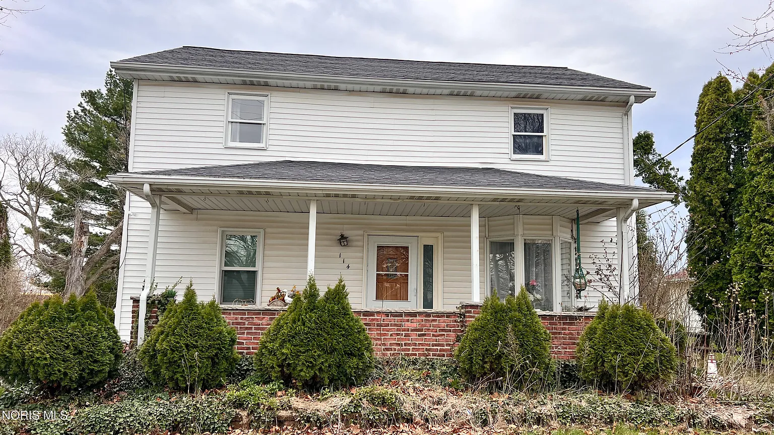 114 S Adrian St photo 1
