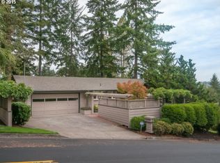 329 W 39th Ave, Eugene, OR 97405