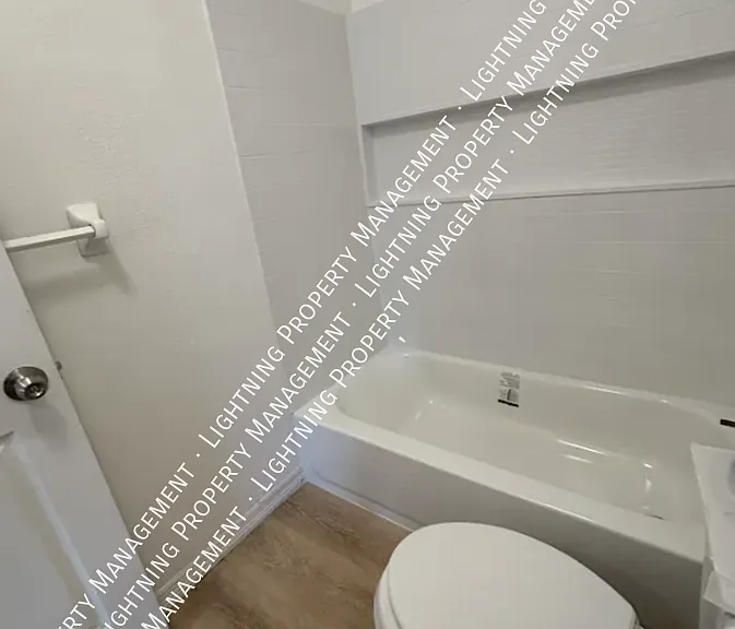 4618 Audrey Ln — Photo 7