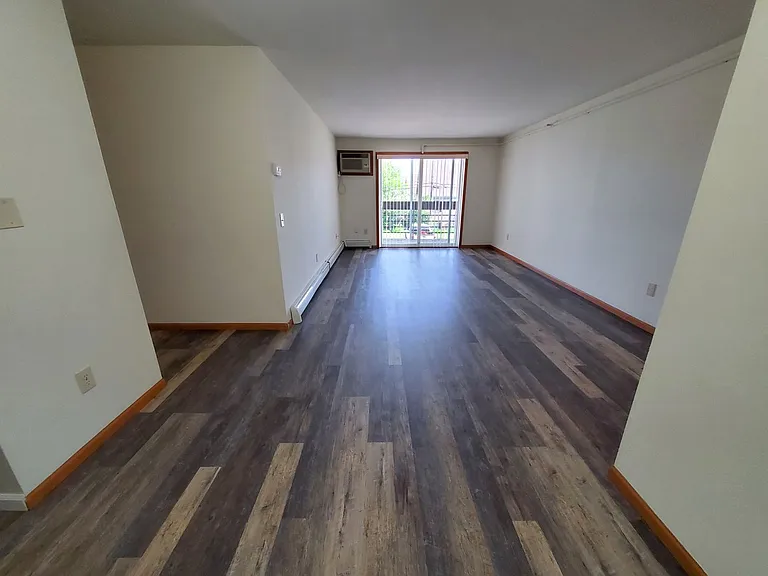 Belmar Apartments — Photo 40