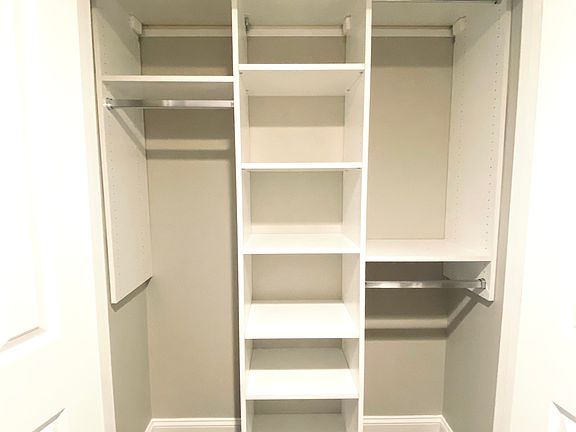 #001: Junior 1BR for $1595